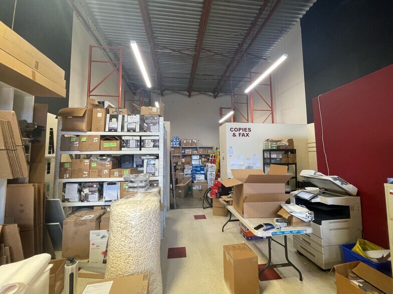 More Photos Of 19889 96th Ave, Langley Warehouse For Lease