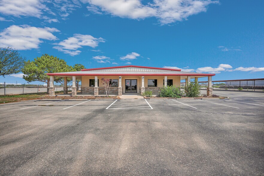 Primary Photo Of 7910 Interstate 20, Midland Service For Lease