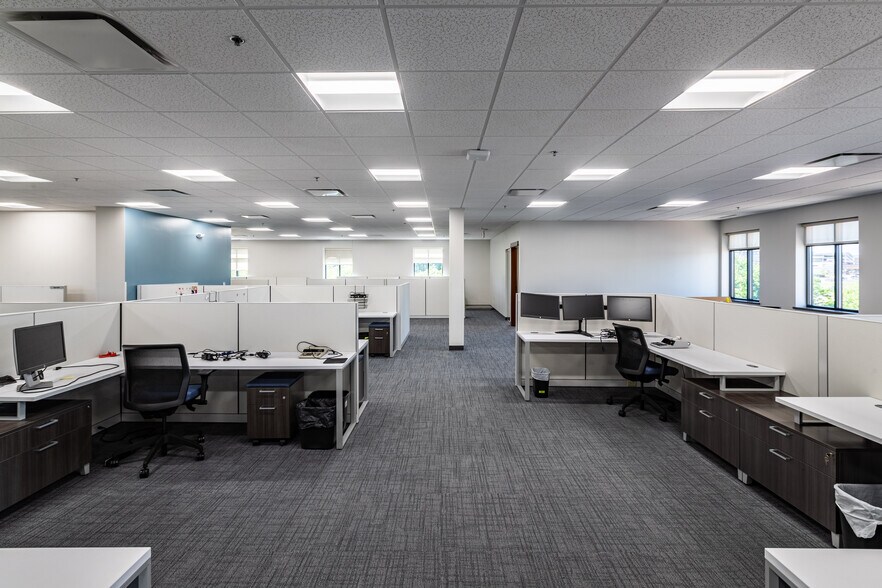 More Photos Of 2 Copeland Ave, La Crosse Office For Sale