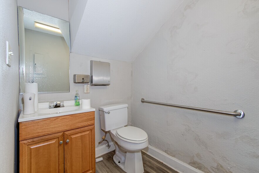 More Photos Of 602-604 3rd St, Augusta Apartments For Sale