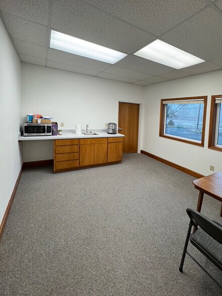 More Photos Of 660 Swift Blvd, Richland Medical For Lease