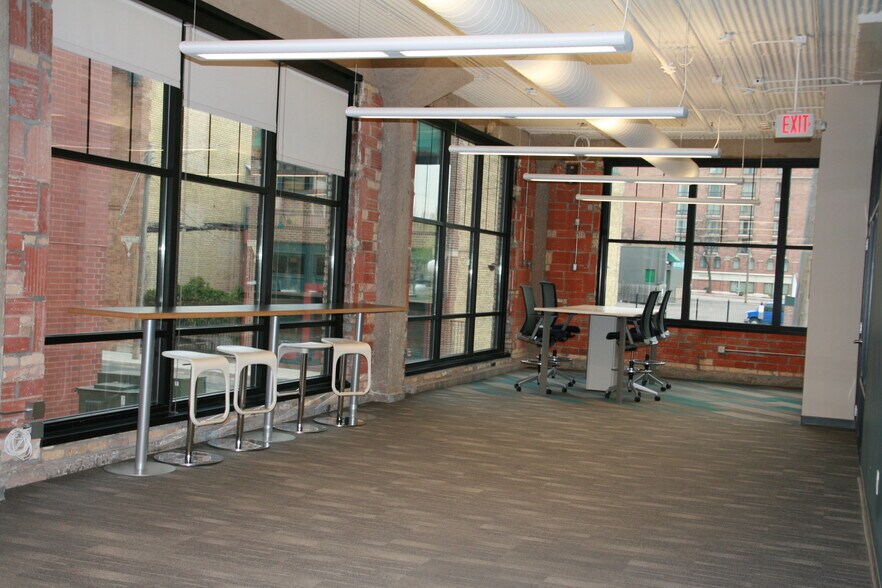 More Photos Of 178 9th St E, Saint Paul Office For Lease