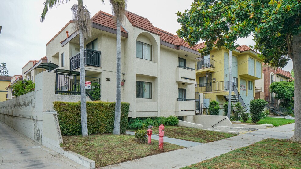 More Photos Of 427 Lincoln Ave, Glendale Apartments For Sale