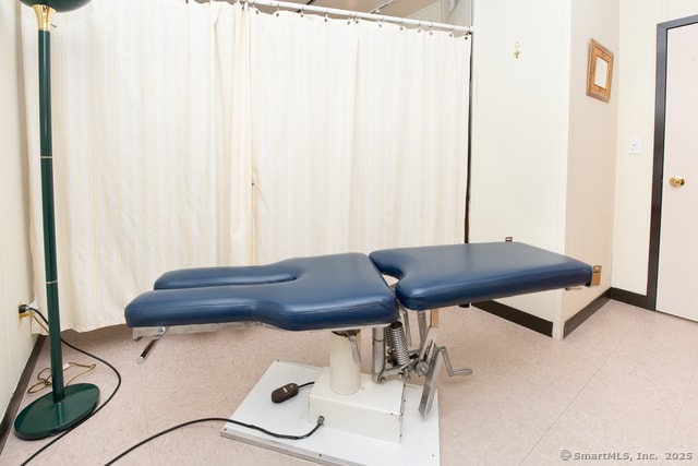 More Photos Of 3715 Main St, Bridgeport Medical For Sale