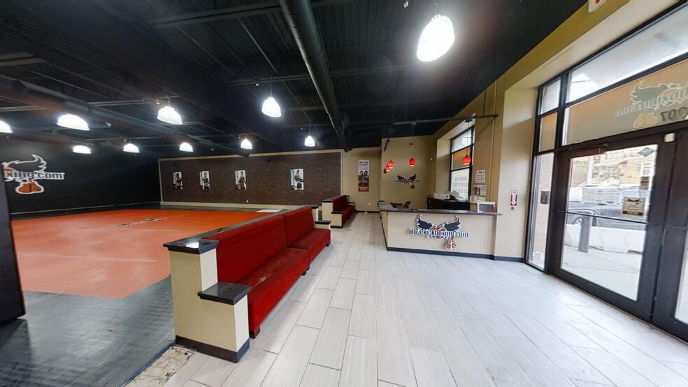 More Photos Of 3261-3267 Westchester Ave, Bronx Storefront Retail Office For Lease