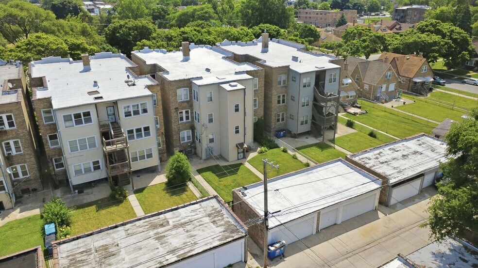 More Photos Of 8138 S Calumet Ave, Chicago Apartments For Sale