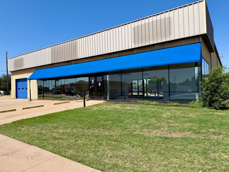 More Photos Of 2412 Kemp Blvd, Wichita Falls Light Manufacturing For Sale