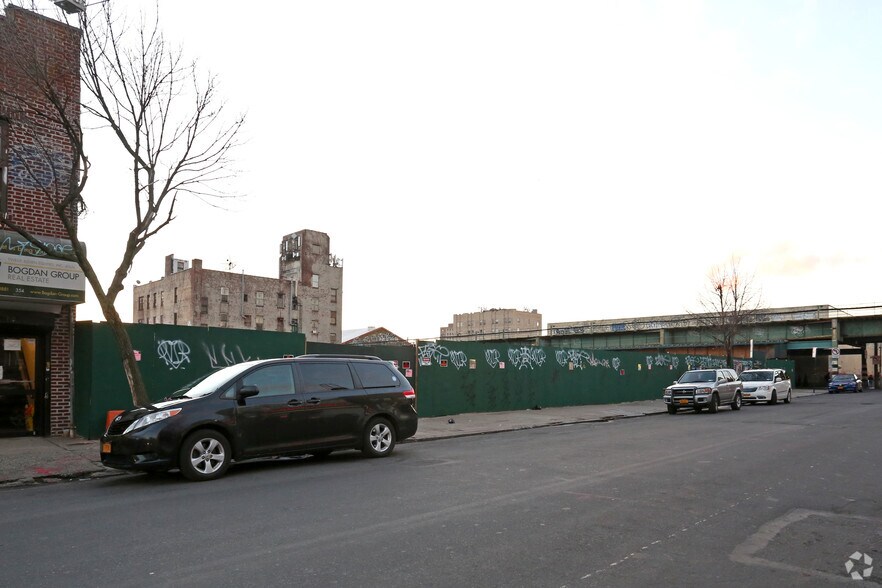More Photos Of 3-50 St. Nicholas Ave, Ridgewood Apartments For Lease