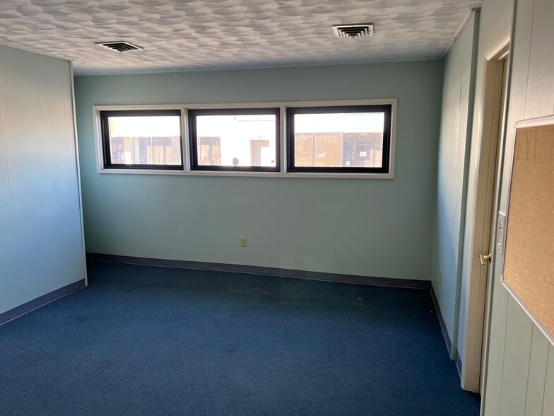 More Photos Of 2000 Dudley Ave, Parkersburg Loft Creative Space For Sale