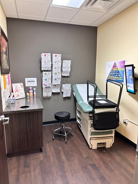 More Photos Of 4110 N 108th Ave, Phoenix Medical For Sale