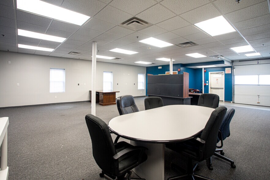 More Photos Of 145 Globe St, Fall River Office For Sale