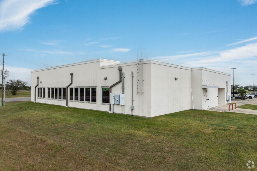 More Photos Of 7236 Medical Center Dr, Texas City Medical For Lease