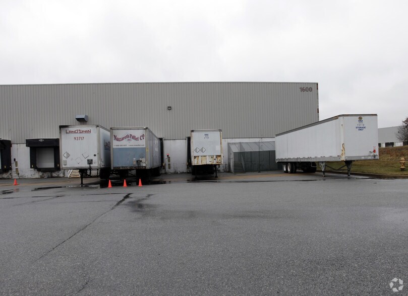 More Photos Of 1600-1640 Johnson Way, New Castle Warehouse For Lease