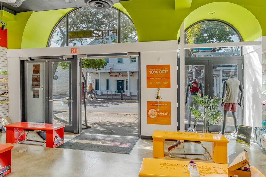 More Photos Of 211 Duval St, Key West General Retail For Lease
