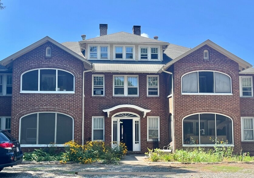 Primary Photo Of 152 Walnut St, Waynesville Apartments For Sale