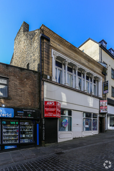 Primary Photo Of 31 Ivegate, Bradford Storefront Retail Office For Lease