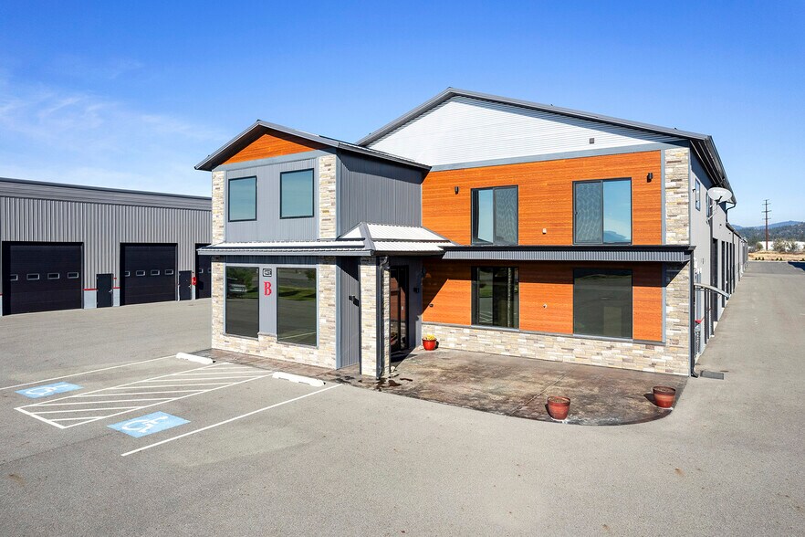 More Photos Of 4415 W Grange Ave, Post Falls Warehouse For Sale