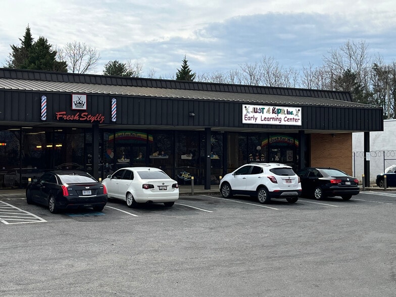 More Photos Of 6551 Annapolis Rd, Hyattsville Freestanding For Lease