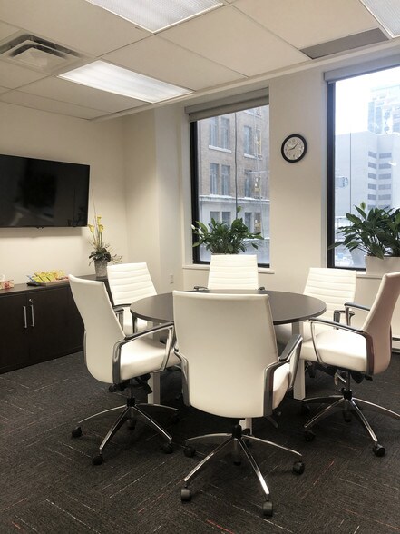More Photos Of 350 Bay St, Toronto Office For Lease