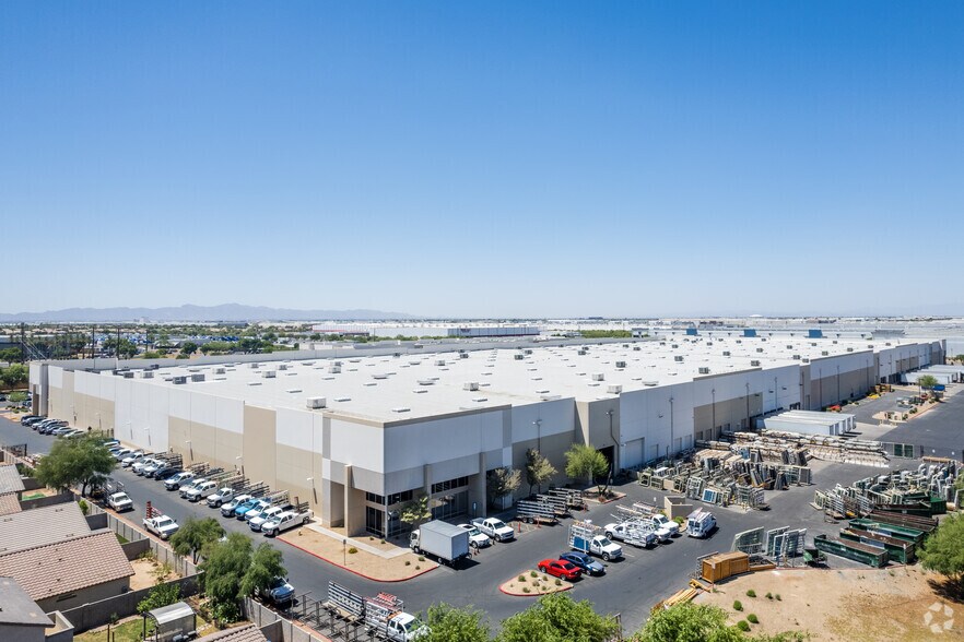 More Photos Of 2155 S 75th Ave, Phoenix Distribution For Lease