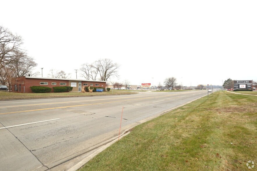 More Photos Of 35337 Warren Rd, Westland Medical For Sale