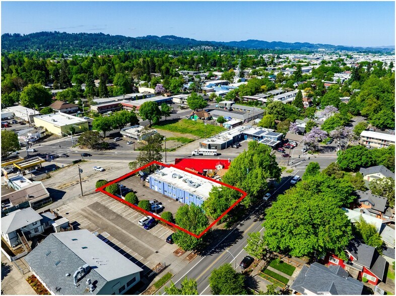 More Photos Of 944 W 5th Ave, Eugene Office For Sale