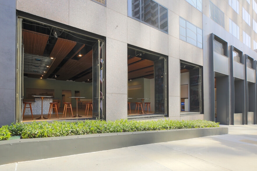 More Photos Of 915 Wilshire Blvd, Los Angeles Office For Lease