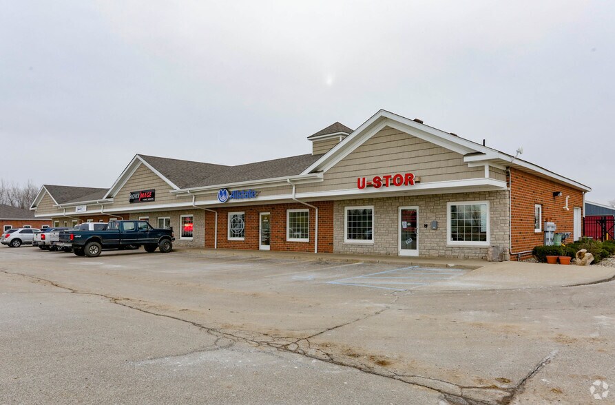Primary Photo Of 6185 Tittabawassee Rd, Saginaw Storefront For Lease