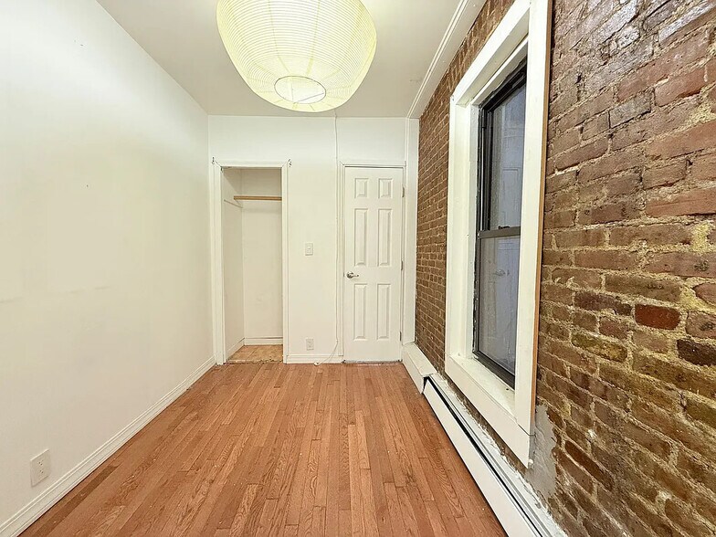 More Photos Of 109 Madison St, New York Apartments For Sale