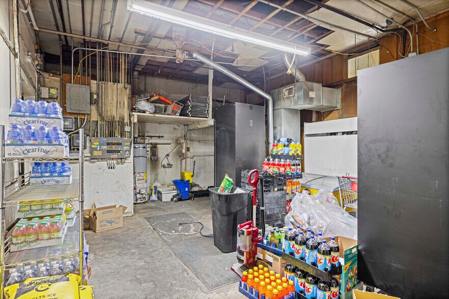 More Photos Of 10644 Morang Dr, Detroit Storefront For Sale