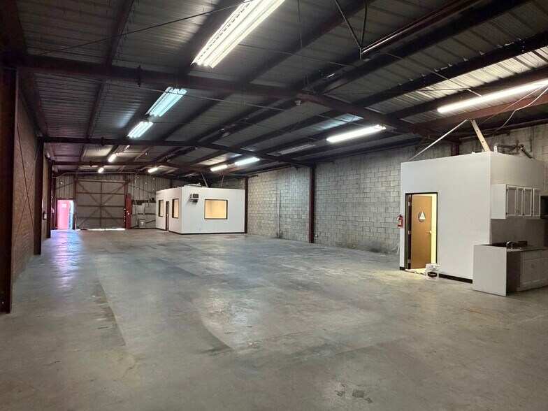 More Photos Of 3470-3476 E Pico Blvd, Los Angeles Warehouse For Lease