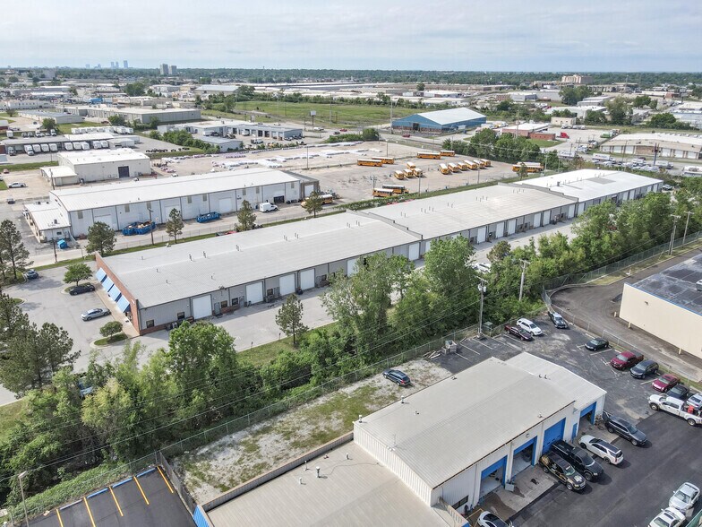 More Photos Of 7709 E 42nd Pl, Tulsa Light Manufacturing For Lease