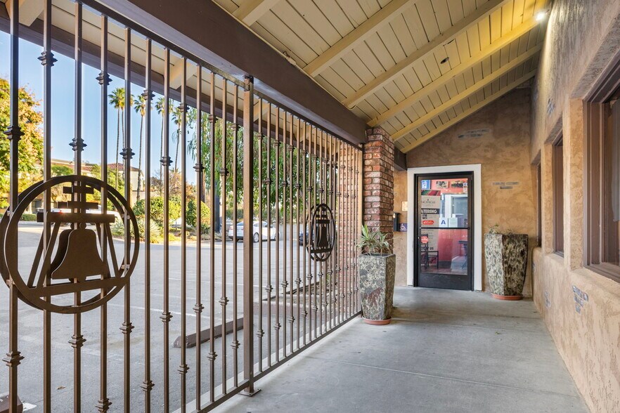 More Photos Of 3767 Iowa Ave, Riverside Freestanding For Sale