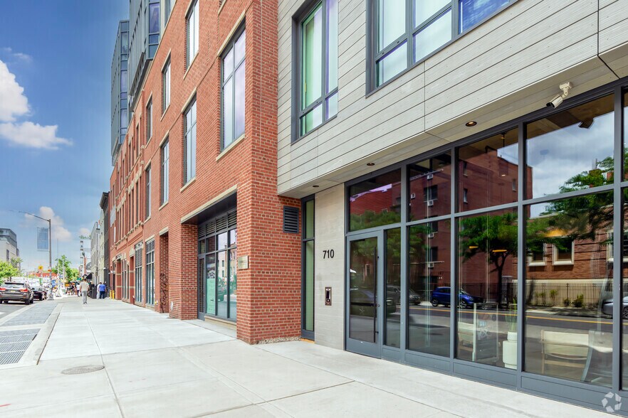 More Photos Of 710 Metropolitan Ave, Brooklyn Apartments For Lease