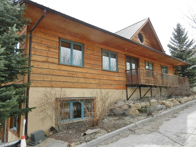 More Photos Of 160 Amelia St, Ridgway Office For Lease