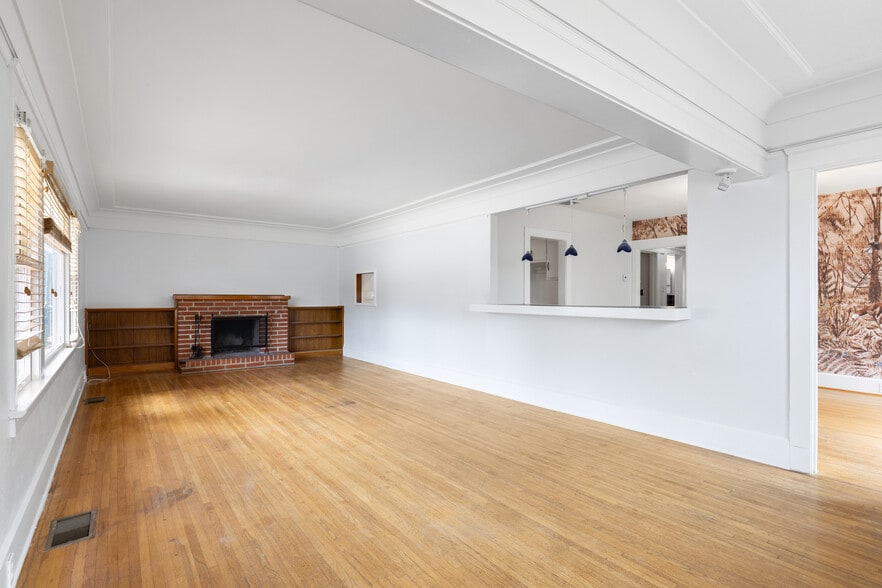 More Photos Of 642 Torrance St, San Diego Apartments For Sale