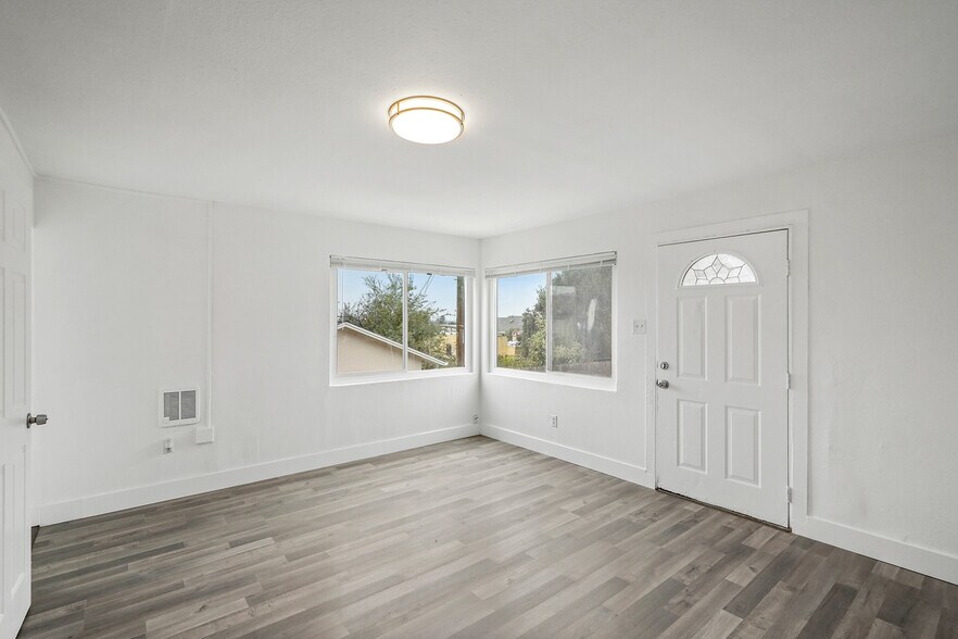 More Photos Of 8117 Ney Ave, Oakland Apartments For Sale
