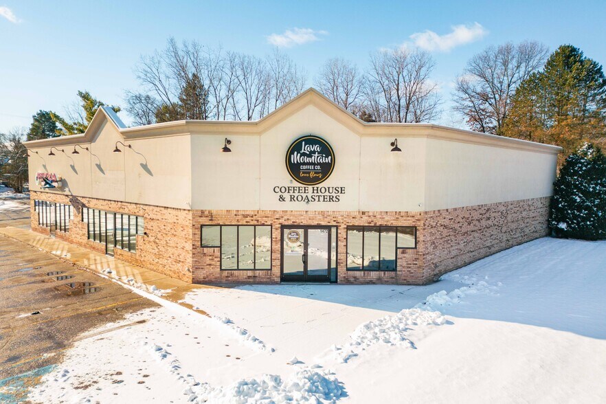More Photos Of 1472-1488 S Lapeer Rd, Orion Township Freestanding For Lease