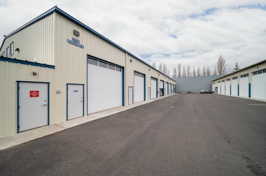 More Photos Of 1704 Carolina St, Bellingham Industrial For Sale