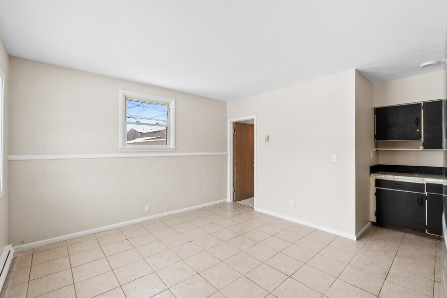 More Photos Of 6749 Ramsgate Rd, Chittenango Multifamily For Sale