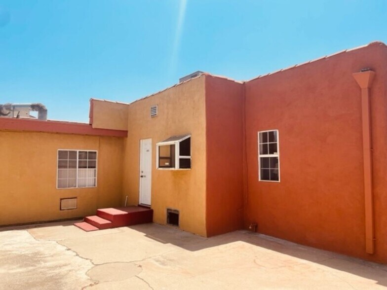 More Photos Of 1033 E 4th St, Ontario Medical For Lease