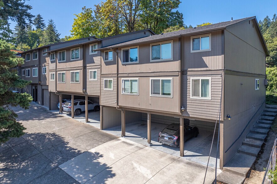 3807-3811 SW Water Ave  