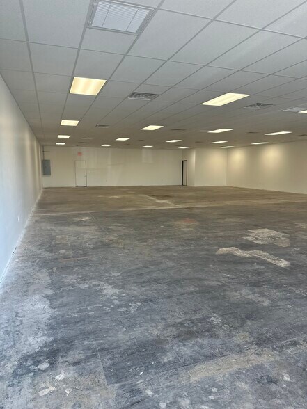 More Photos Of 403 W Central Ave, Coolidge Storefront For Lease