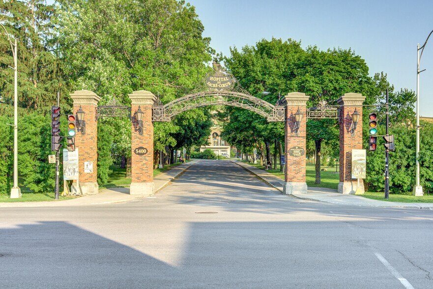 More Photos Of 5773-5781 Boul Gouin O, Montréal Medical For Lease