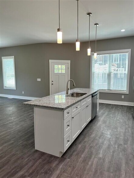 More Photos Of 1327 Park St, Bowling Green Apartments For Sale