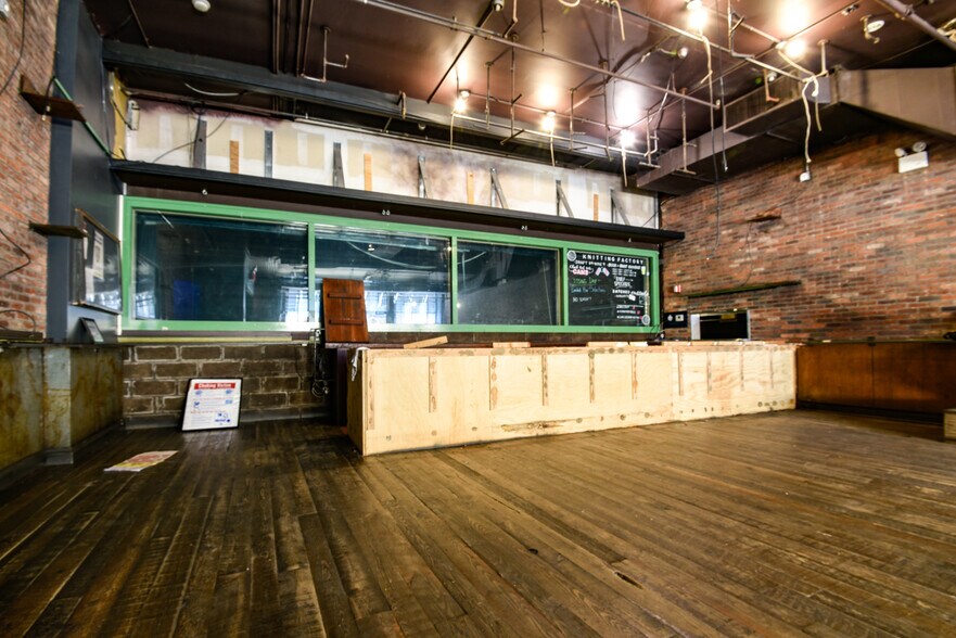 More Photos Of 361 Metropolitan Ave, Brooklyn General Retail For Lease