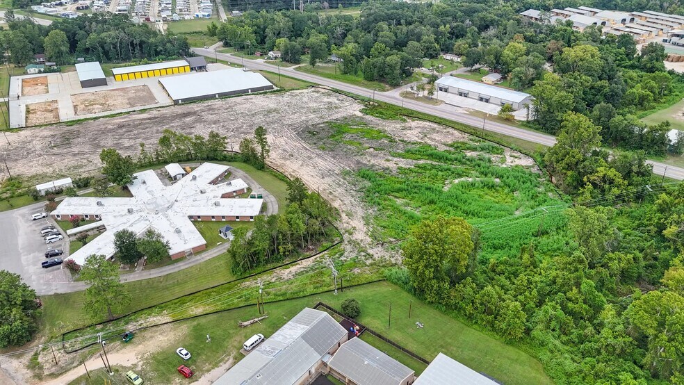 More Photos Of TBD N Highway 75 Hwy, Willis Land For Sale