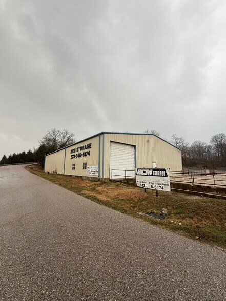 More Photos Of 3861 US-54, Linn Creek Industrial For Lease