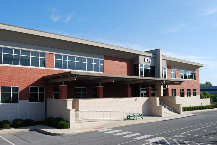 Primary Photo Of 875 Poplar Church Rd, Camp Hill Medical For Lease