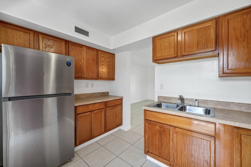 More Photos Of 1525 S Fiske Blvd, Rockledge Apartments For Sale